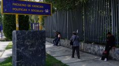 Estudiantes toman instalaciones de Facultad de Ciencias Políticas y Sociales de la UNAM