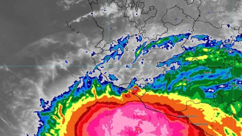 Colima y Michoacán en alerta por tormenta tropical John