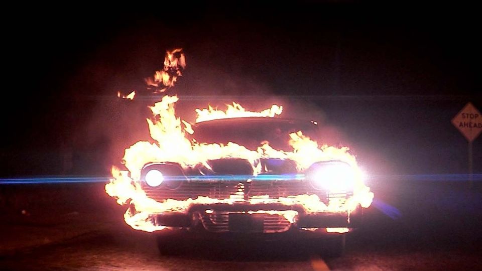 'Christine' narra la historia de un auto poseído