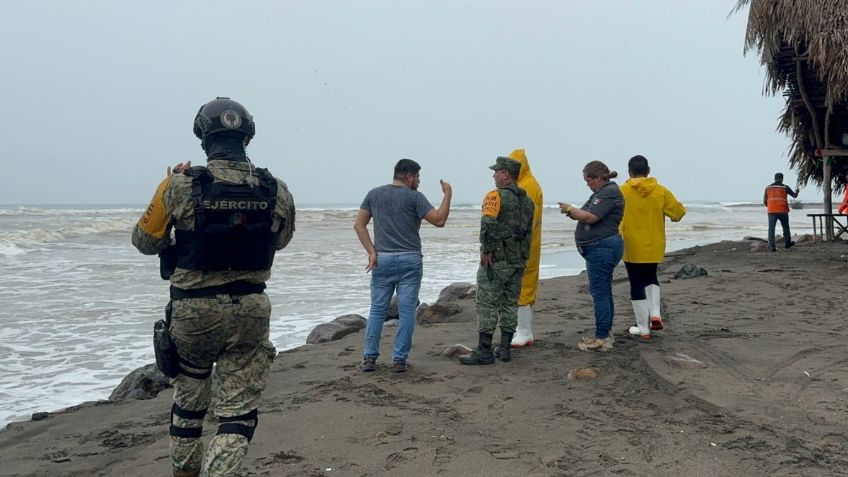 Municipios de Michoacán se mantienen alertas y esperan la llegada del huracán "John"