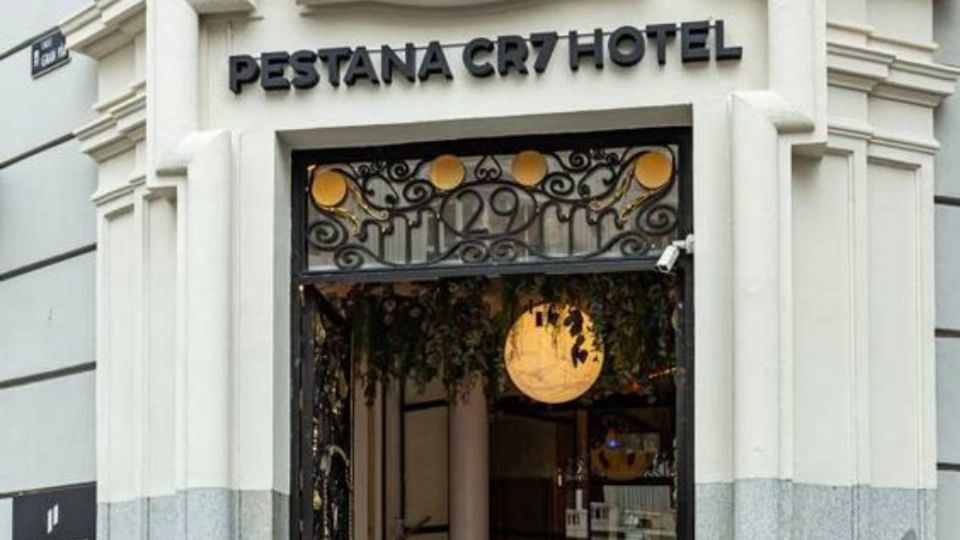 ¿Quieres trabajar en el Hotel Pestana CR7? Estas son las vacantes disponibles sin experiencia previa. Fuente: Pinterest