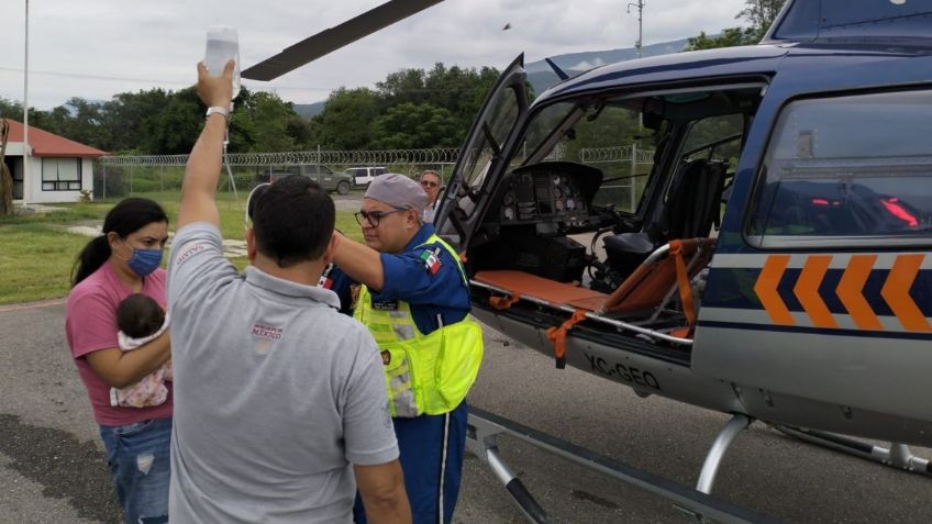 Realizan traslado aéreo de menor con dengue grave desde Jalpan a Querétaro