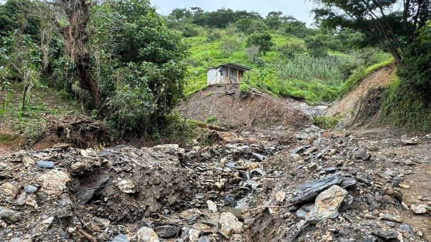 Lluvias detonan éxodo de 500 personas del Mamey en Tejupilco; exploran reubicación permanente