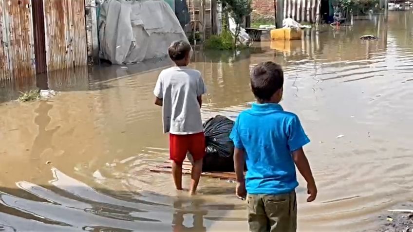 Jalisco: Bajo el agua decenas de casas en La Barca