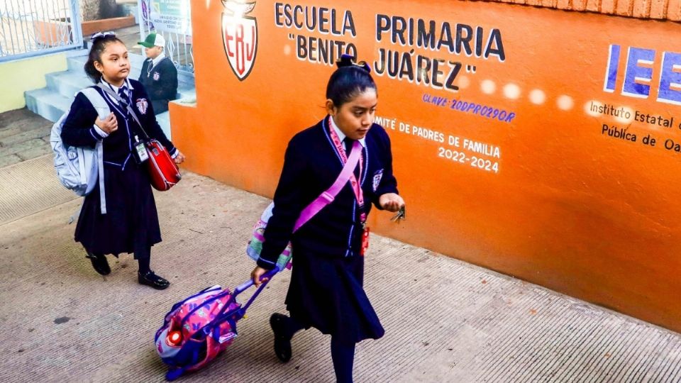 Conoce cuáles son los días de descanso que tendrán los alumnos de educación básica en septiembre.