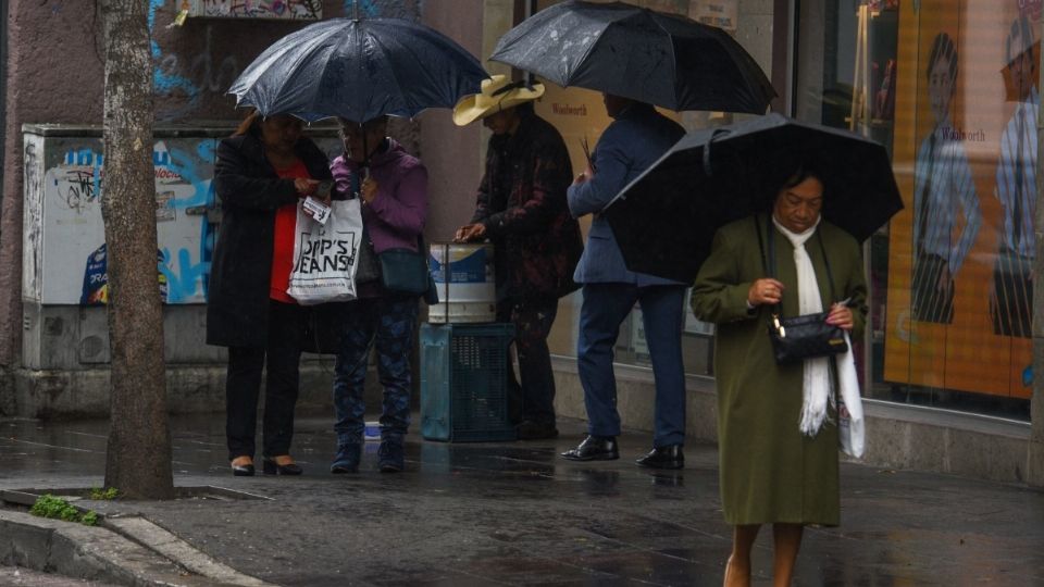 Este miércoles la onda tropical 20 también provocará lluvias.