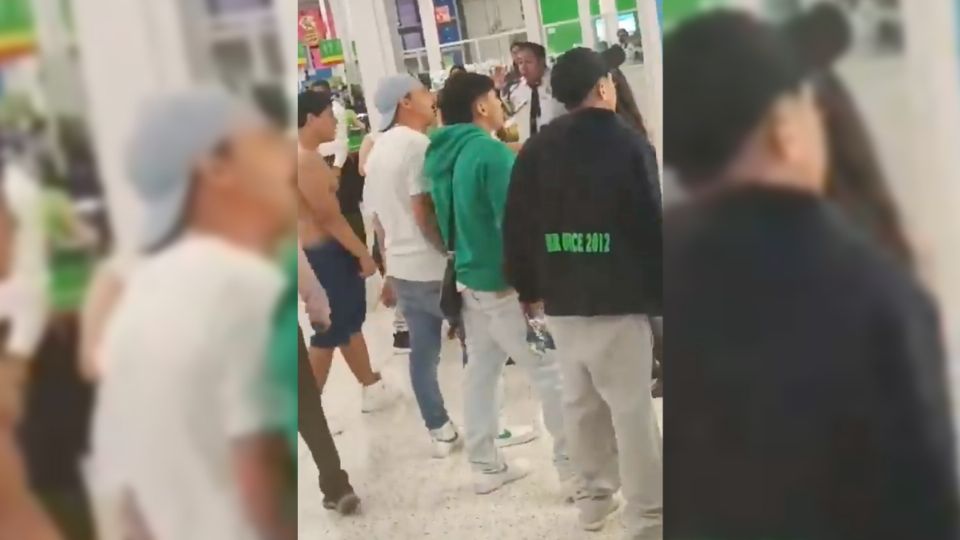 Los sujetos habrían participado en la reyerta registrada en la tienda de autoservicio.