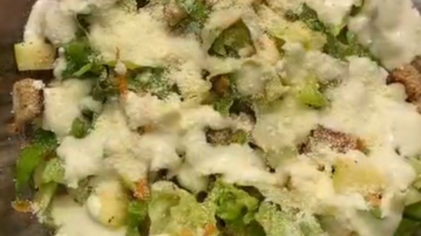 Ensalada de manzana con crotones y yogur griego sin azúcar, receta fácil y saludable