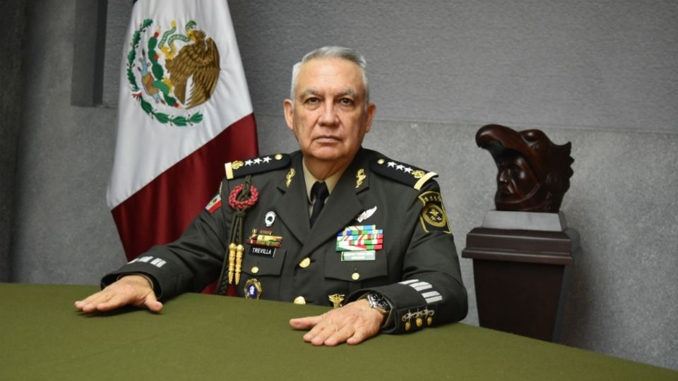 General de División Diplomado de Estado Mayor, Ricardo Trevilla Trejo.