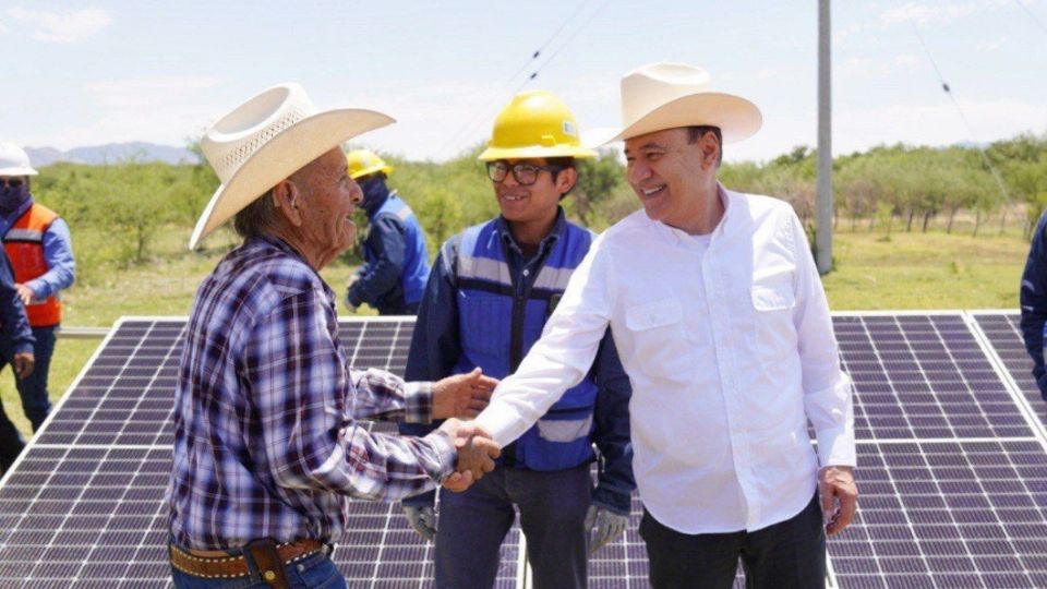 También en materia energética y en beneficio de la economía de las familias sonorenses, el Gobierno de Sonora negoció y consiguió la eliminación del tercer rango de consumo intermedio alto