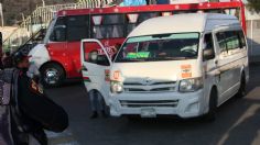 A señas, pasajeros de combi en la Agrícola Oriental avisan a policía que están siendo asaltados y capturan a delincuente