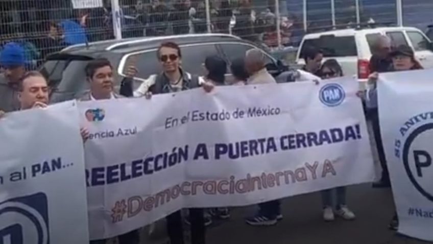 Protestan contra la reelección de Anuar Azar como dirigente del PAN en el Edomex