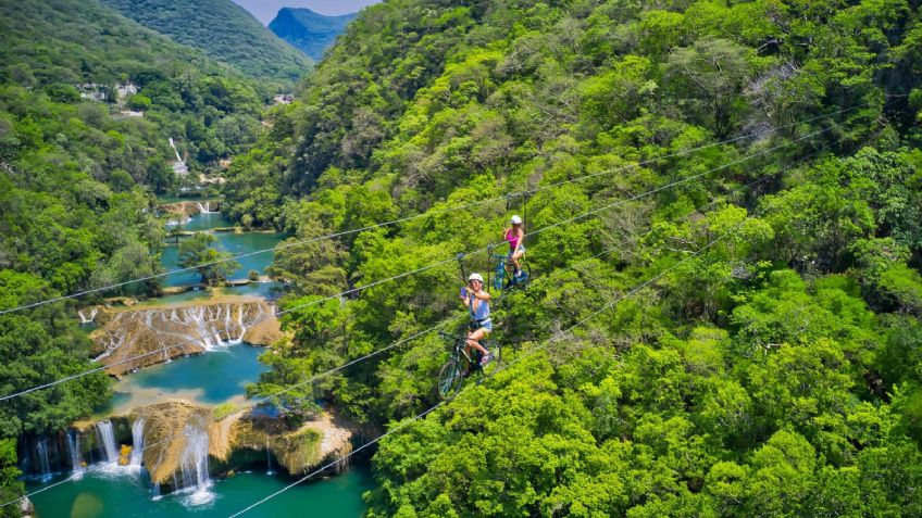 Guía de turistas muere al caer de una tirolesa a 50 metros de altura en San Luis Potosí