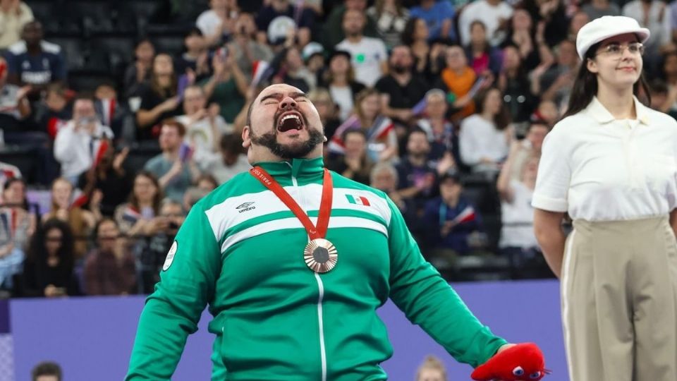 José de Jesús Castillo se queda con el bronce en levantamiento de pesas