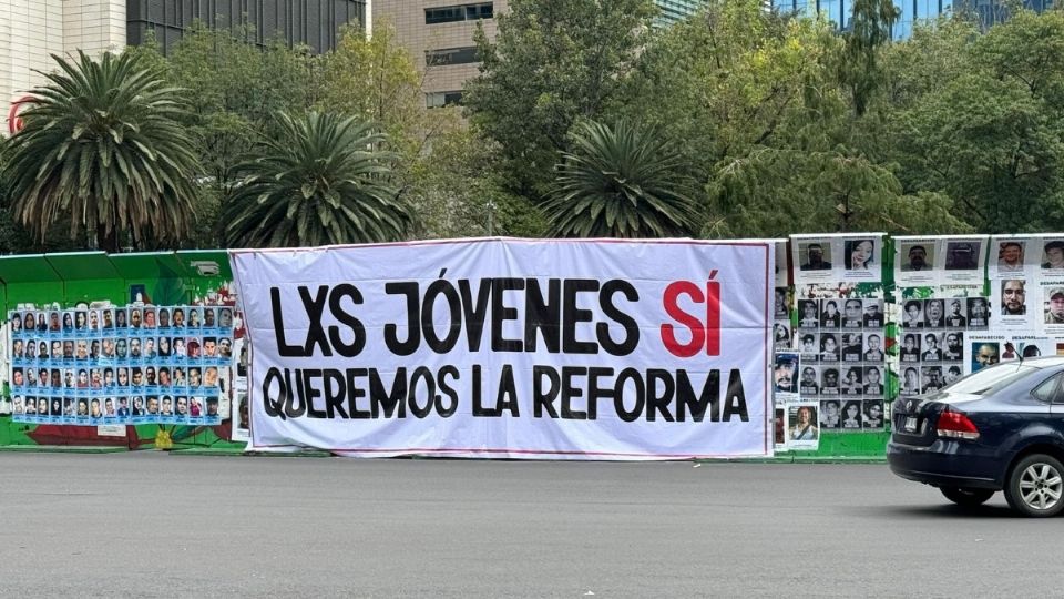 “Reforma Judicial Por Voto Popular” “Reforma Judicial Ya” y remataron afirmando que la si la opinión pública no consigna sus manifestaciones, tendrán que escuchar su silencio.