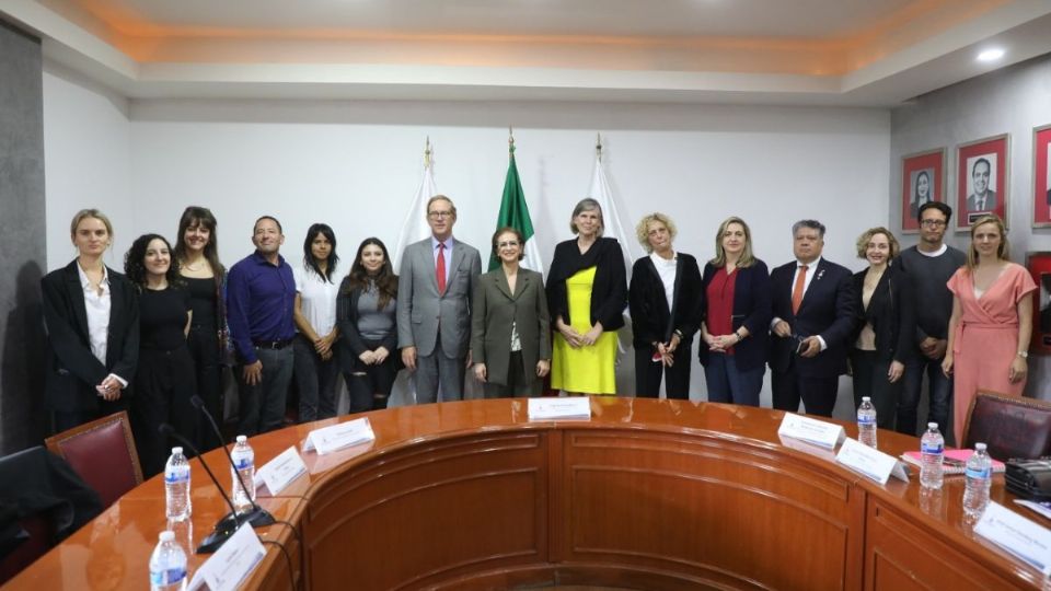 Reunión entre Naucalpan y Países Bajos