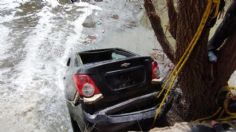 Tres personas mueren ahogadas tras caer su auto en arroyo del río San Pedro, en Aguascalientes