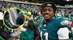 ¿Cuál es libro que AJ Brown estaba leyendo en pleno partido de Philadelphia Eagles vs Green Bay Packers?