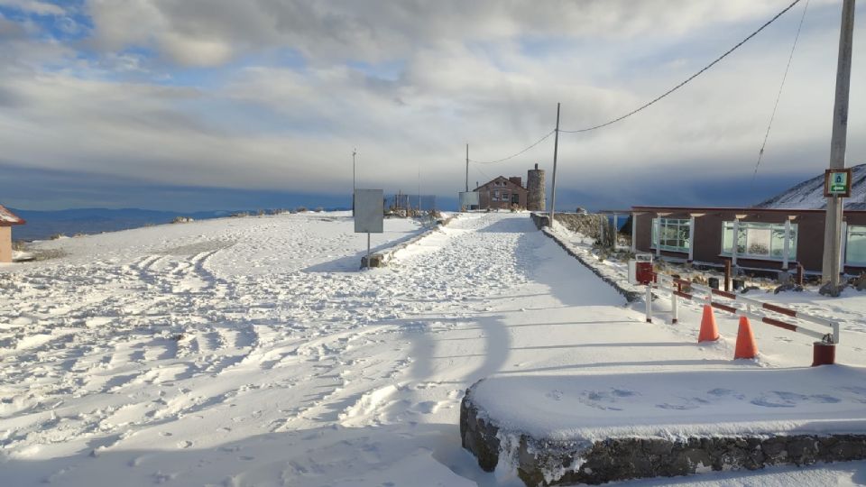 La segunda nevada de la temporada dejó espectaculares postales de invierno.