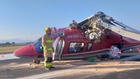 Foto de: Helicóptero del Gobierno de Oaxaca se desploma en aeropuerto de la capital