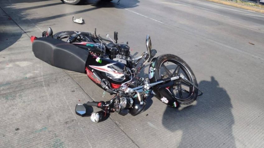 Momento exacto en que camioneta arrolla a 2 motociclistas en Vallejo| VIDEO FUERTE