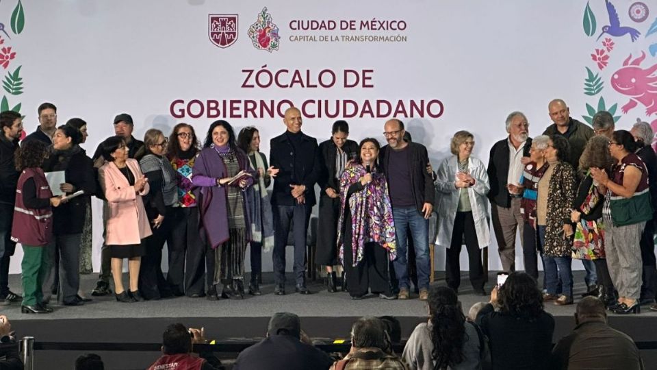 Claa Brugada en el zócalo capitalino