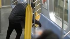 Sujeto enmascarado enciende fuego junto a pasajero dormido dentro de un tren del Metro