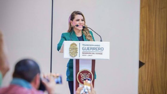 Evelyn Salgado celebra el acuerdo para rehabilitar el puerto de Acapulco