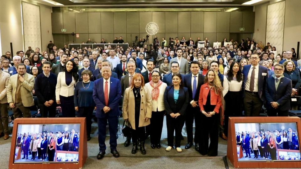 En la inauguración en el Salón Revolución del conjunto Bucareli, la encargada de la política interior estuvo acompañada por la jefa de Gobierno de la Ciudad de México, Clara Brugada