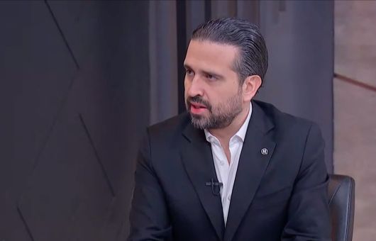 Antonio Holguín destaca la importancia de informar a la ciudadanía sobre la elección de jueces, presenta suplemento "Rut