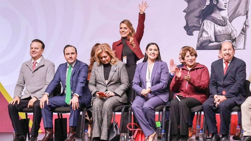 Evelyn Salgado acompaña a Claudia Sheinbaum en histórico Encuentro Nacional Municipalista