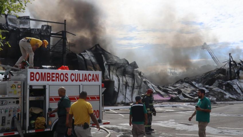 Gobierno de Sinaloa detalla que 2 negocios desataron el incendio registrado en cerca de una plaza comercial