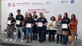 Foto que representa a Pablo Vázquez Camacho asiste a graduación del programa "Reconecta con la Paz" de la SSC CDMX