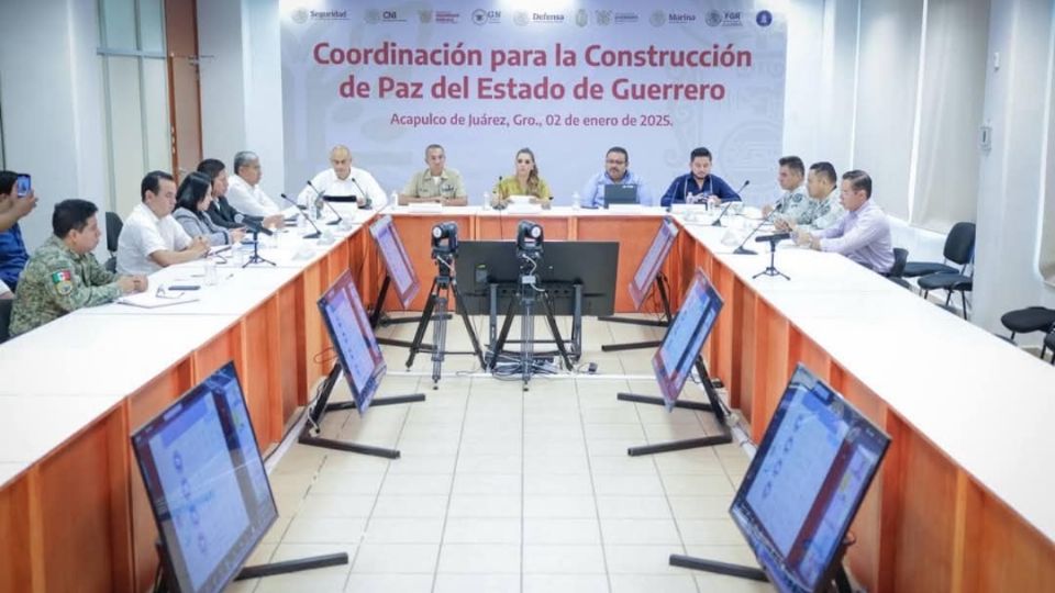 Gobernadora Evelyn Salgado Pineda encabeza la sesión de la Mesa de Coordinación para la Construcción de la Paz desde Acapulco.