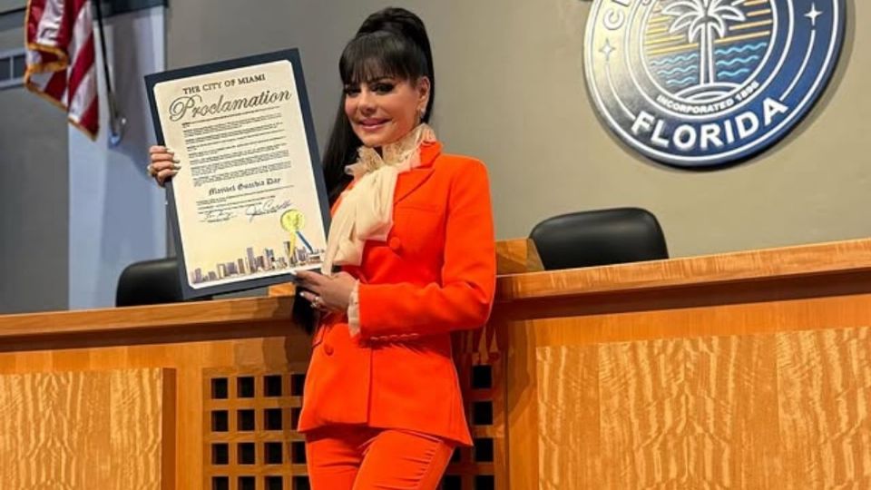 La famosa fue condecorada por su extensa carrera artística en varias partes del mundo.