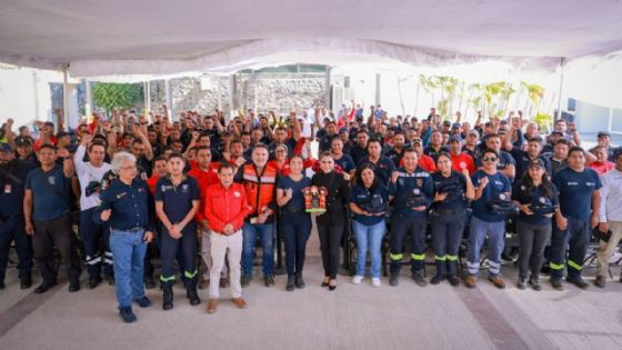 Evelyn Salgado fortalece la Protección Civil con uniformes para brigadistas y bomberos de Guerrero