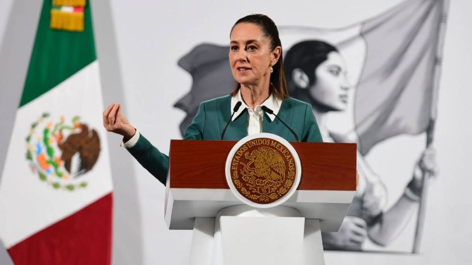 La presidenta durante la Mañanera del Pueblo en el Palacio Nacional