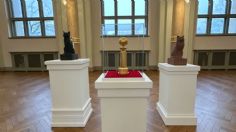 Exhiben en el Museo Nacional de Arte de Letonia Globo de Oro ganado por Flow, lo resguardan gatitos