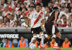 Foto ilustrativa de nota Aficionados de River Plate abuchean durante el Himno Nacional Mexicano en el Estadio Monumental | VIDEO