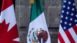 Foto que representa a Aranceles del 25% a México y Canadá son para frenar drogas y migración, no para renegociar el T-MEC: Trump