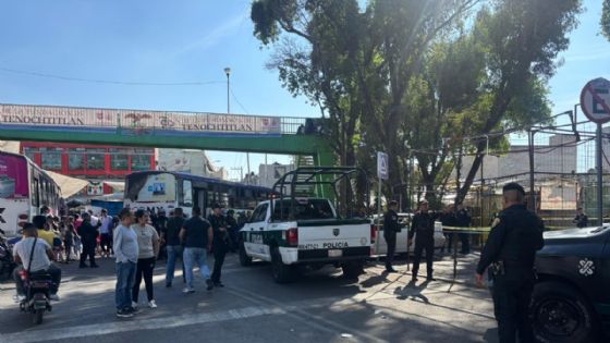 Sujetos en motocicleta asesinan a balazos a un hombre a plena luz del día en el barrio de Tepito