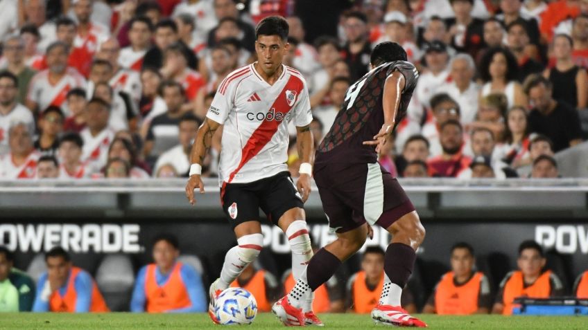 Aficionados de River Plate abuchean durante el Himno Nacional Mexicano en el Estadio Monumental | VIDEO