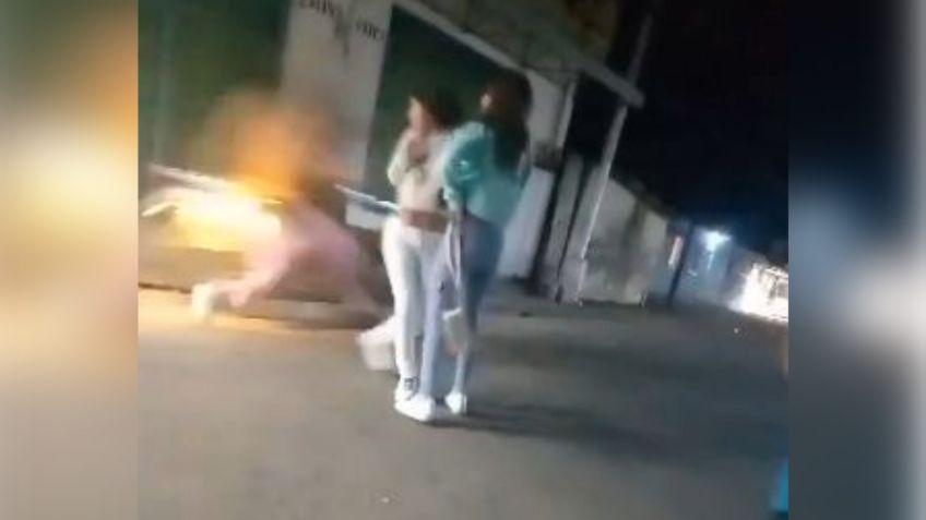 Niña de 11 años muere tras ser atropellada por una moto, así fue el trágico momento | VIDEO FUERTE