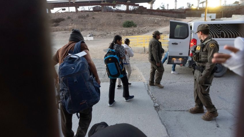 Manuel Castro explica que debe hacer un connacional en caso de ser detenido por migración