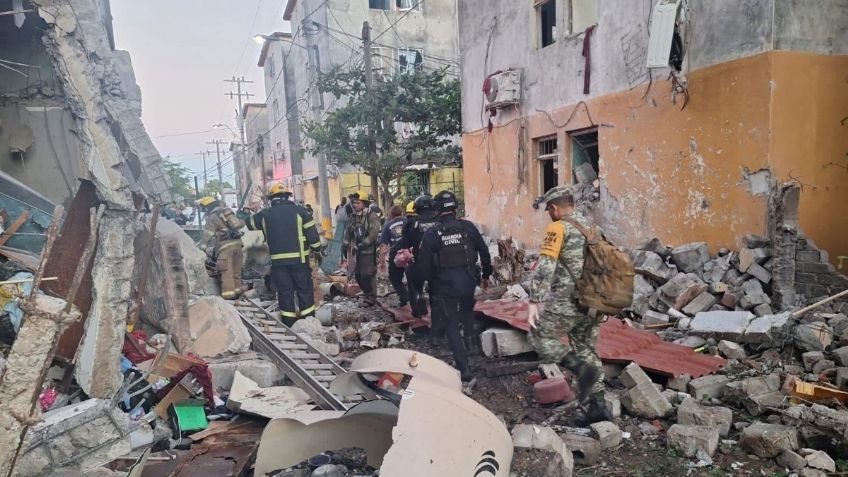 Explosión en departamentos de Lázaro Cárdenas deja dos mujeres fallecidas