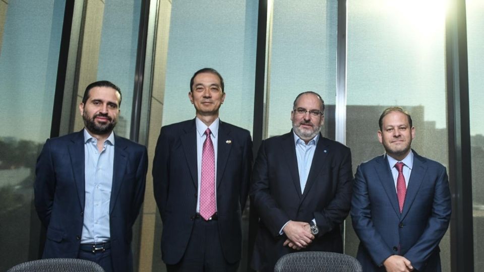 Antonio Holguín Acosta, vicepresidente de Relaciones Institucionales de El Heraldo de México; Kozo Honsei, embajador de Japón en México; Angel Mieres Zimmermann, presidente del Consejo de Administración de El Heraldo Media Group y Franco Carreño Osorio, director general de El Heraldo de México