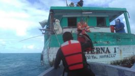 Foto que representa a Así fue como un pescador salvó a sus 3 compañeros que naufragaban tras voltearse una lancha