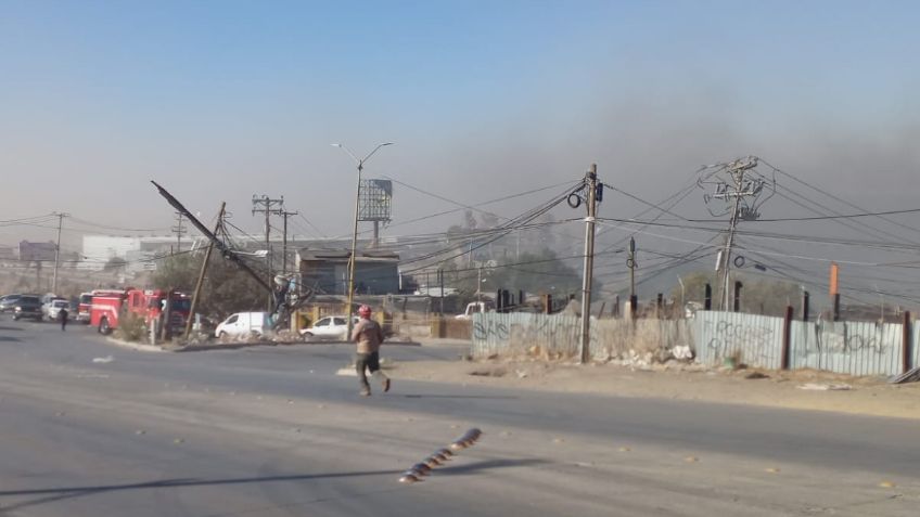 Vientos de Santa Ana provocan fuertes incendios en Tecate y Tijuana