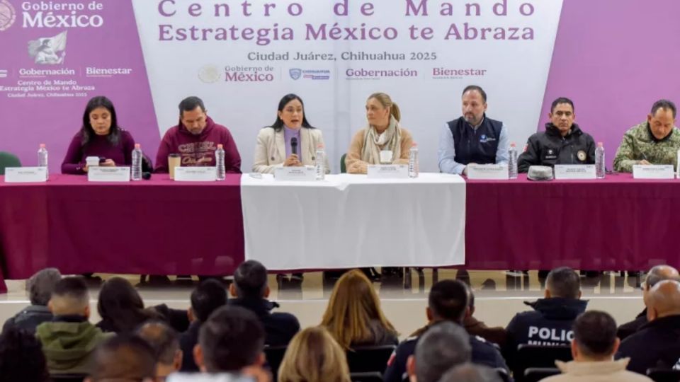 “Es importante decirles a todos que el que tengamos estas posibles oleadas, no significa que vamos a descuidar a los juarenses”, enfatizó la Gobernadora de Chihuahua.