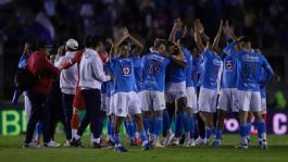 Foto que representa a "Somos los que somos y estamos los que siempre estamos": Cruz Azul a su afición tras la salida de Martín Anselmi